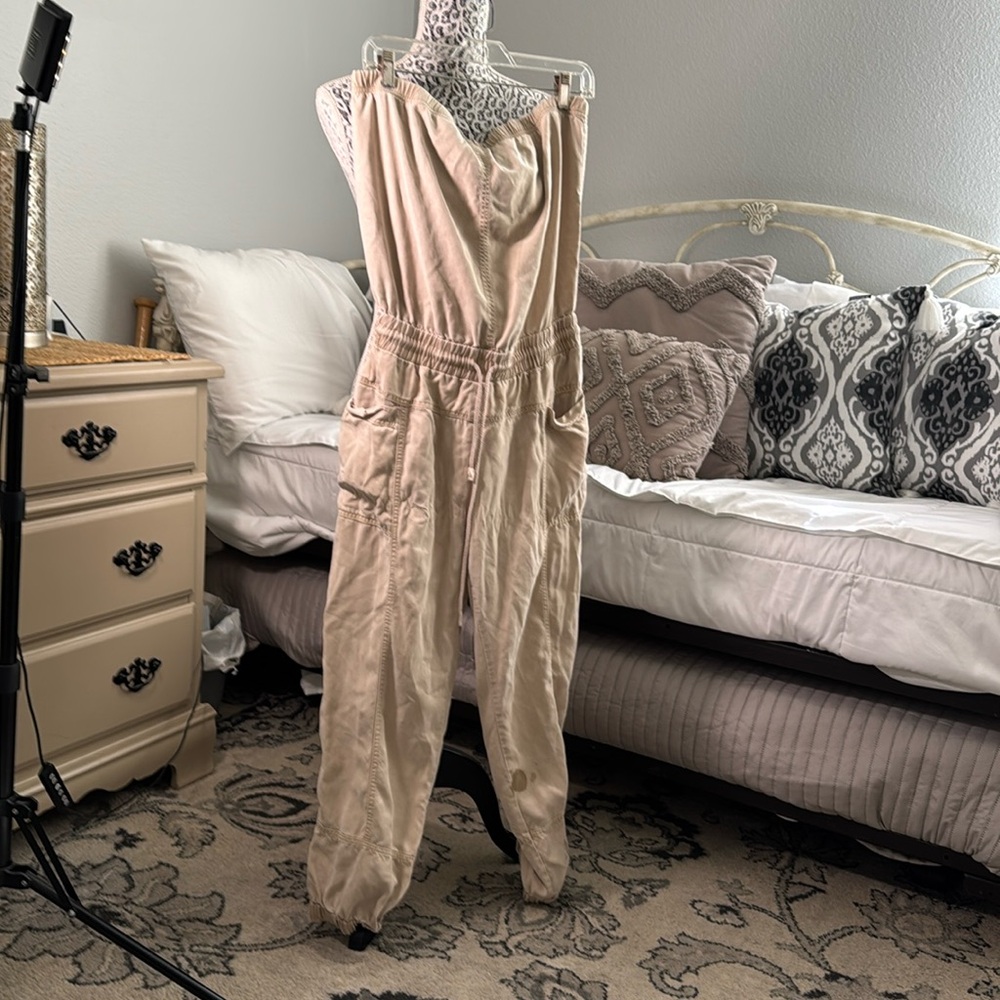 YFB Tan/khaki color Strapless Jumpsuit with Tapered Ankle-Length Pants Womens M